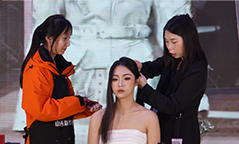 文化课+理论课+实践课